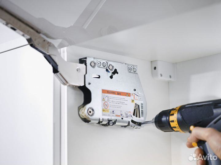 Servo-drive для Aventos HK Blum