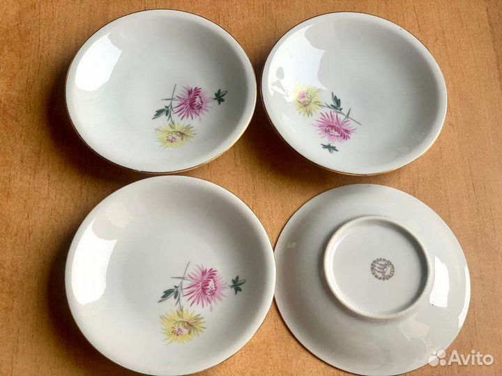 Розетки ГДР Volkstedt Freiberger