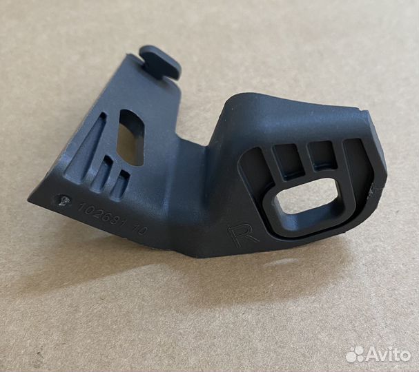 Держатель капота BMW 51647273066