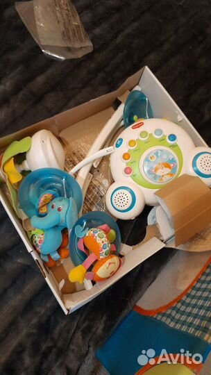 Музыкальный мобиль на кроватку tiny love