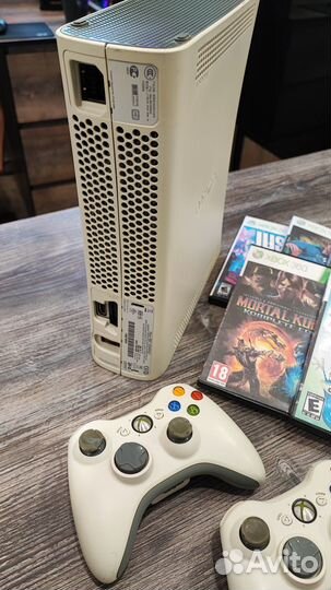 Игровая приставка xbox 360 прошитая, с играми