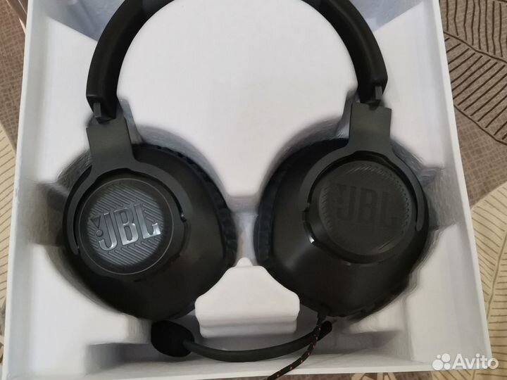 Проводные наушники jbl