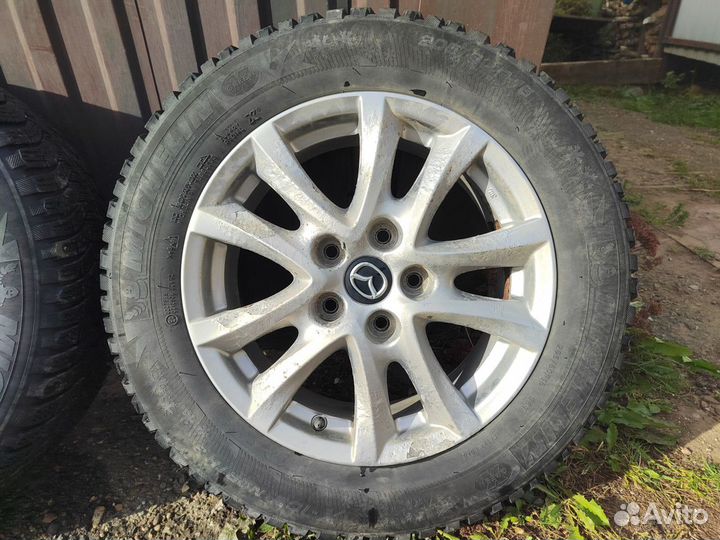 Продам колеса зимние Mazda Michelin