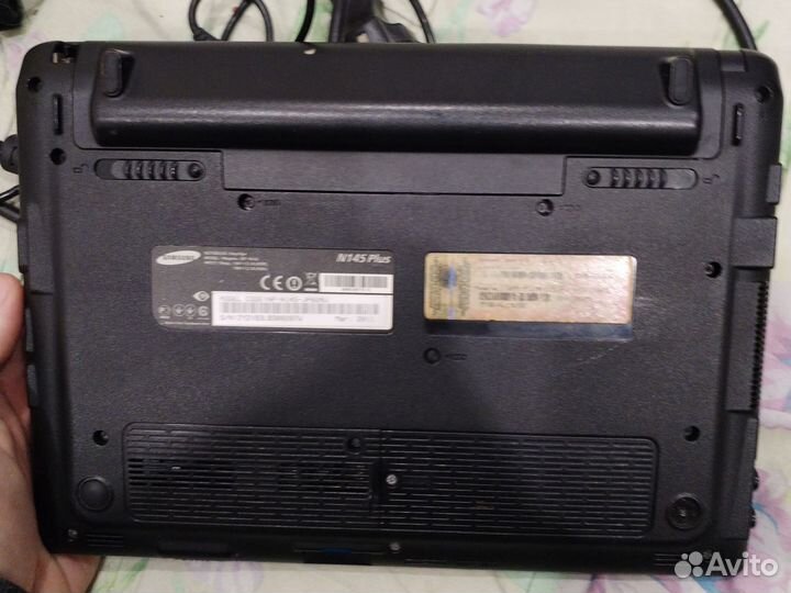 Нетбук Samsung N145Plus