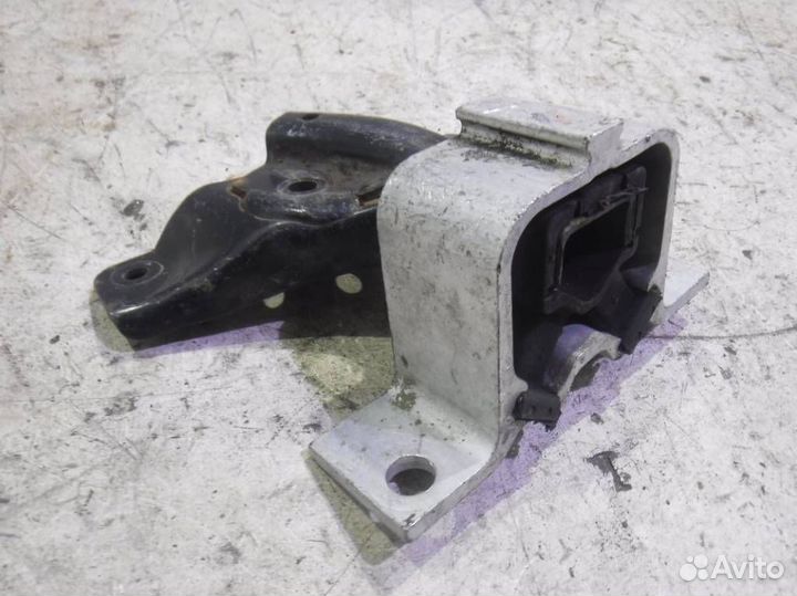 Опора двигателя Рено Logan 1 LS