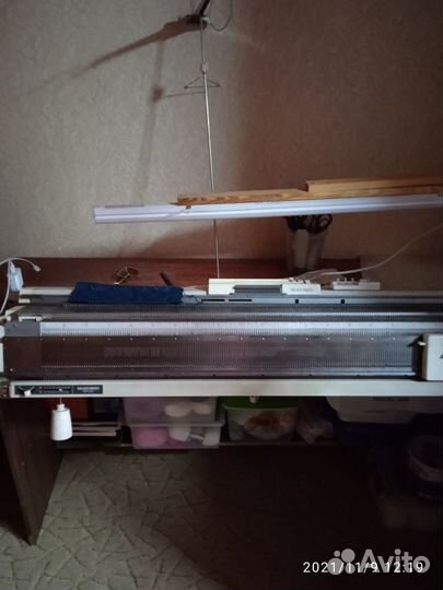 Вязальная машина Silver Reed