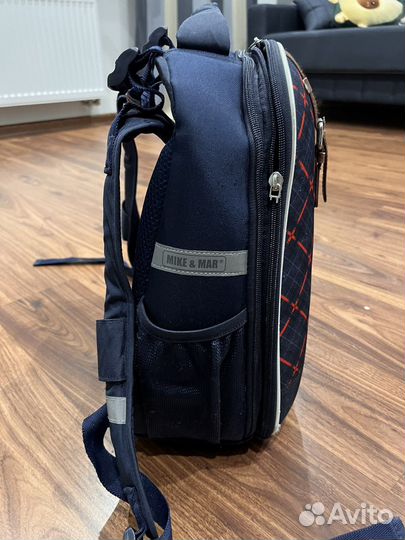 Рюкзак школьный