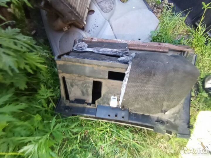 Бардачок Nissan Primera P12 2003