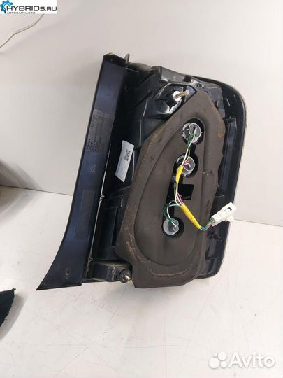 Фонарь задний левый Toyota Prius 2 NHW20