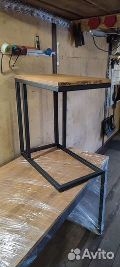 Столы в стиле лофт