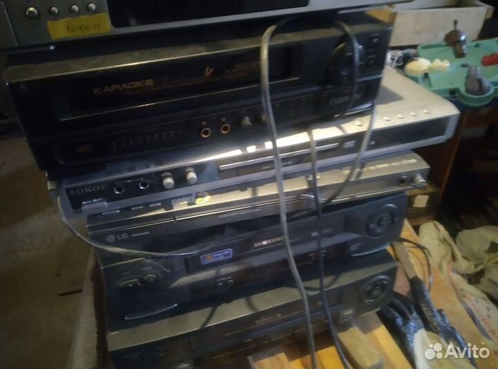 Видеомагнитофон