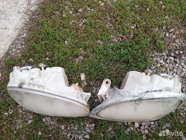 Фары газ 31105