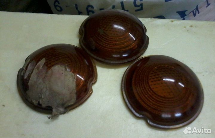 Плафоны авто стоп фонарей и поворотников