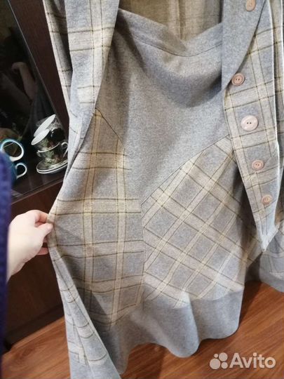 Костюм женский пиджак и юбка 58 размер