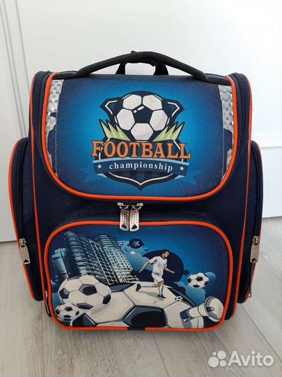 Школьный рюкзак