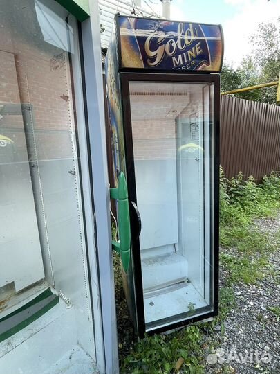 Холодильный шкаф