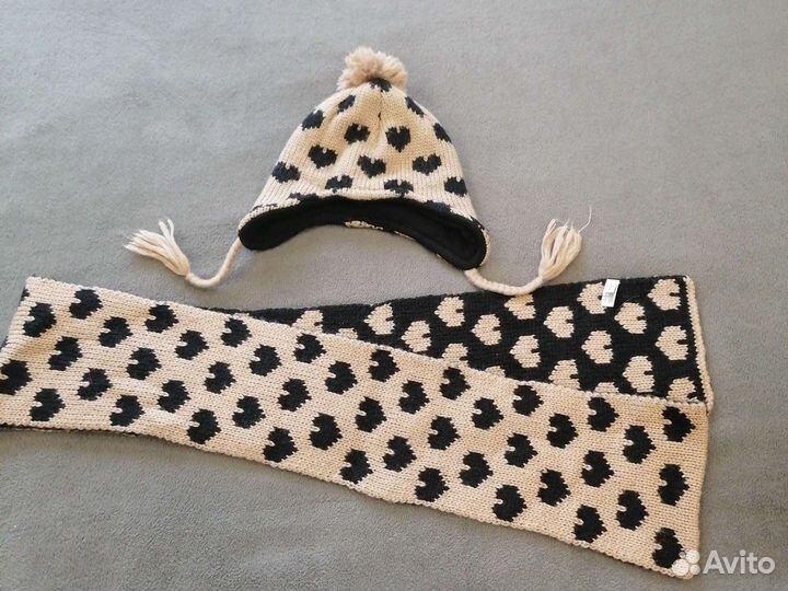Комплект шапка и шарф женский новый
