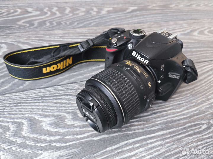 Nikon D3200 +объектив 35мм, вспышка, сумка