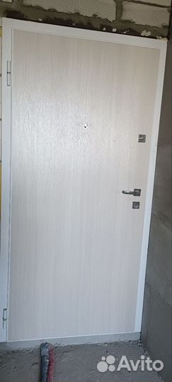 Металлическая дверь бу