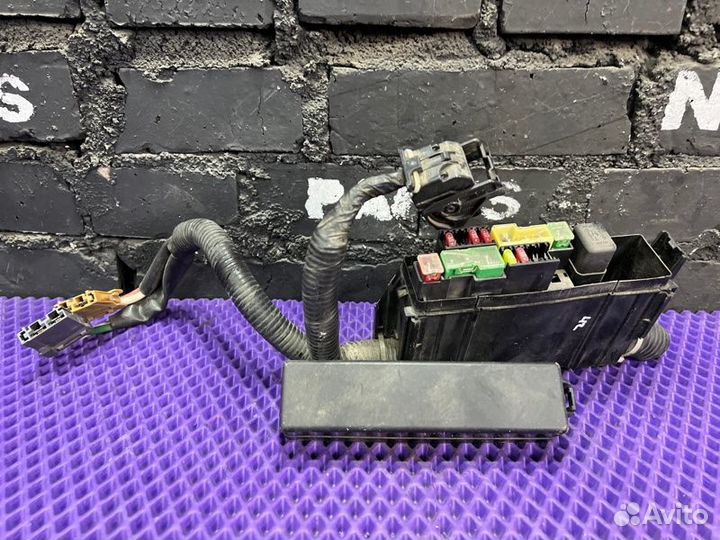 Блок предохранителей Nissan Juke YF15-218419