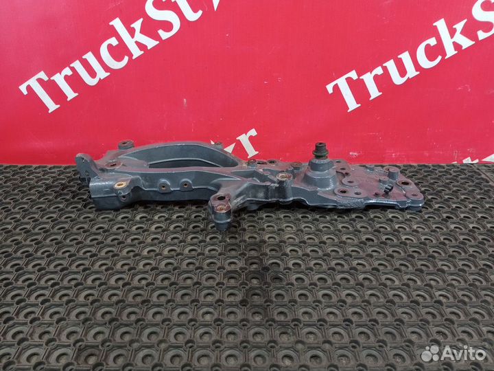 Кронштейн буксировочный правый 2020г. Daf XF106