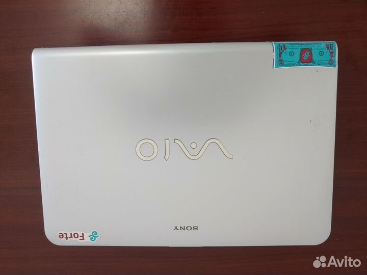 Продам ноутбук на Core I7 Q740 1.7