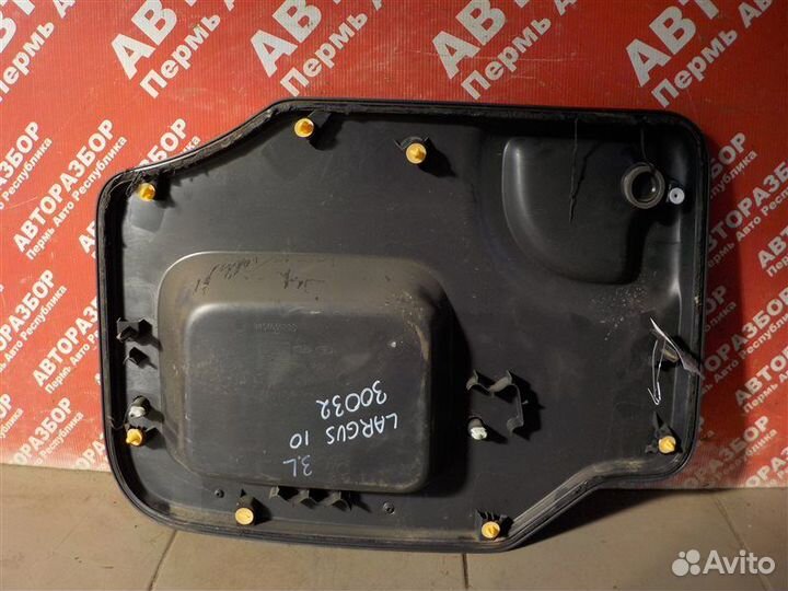 Обшивка двери багажника задняя левая LADA Largus