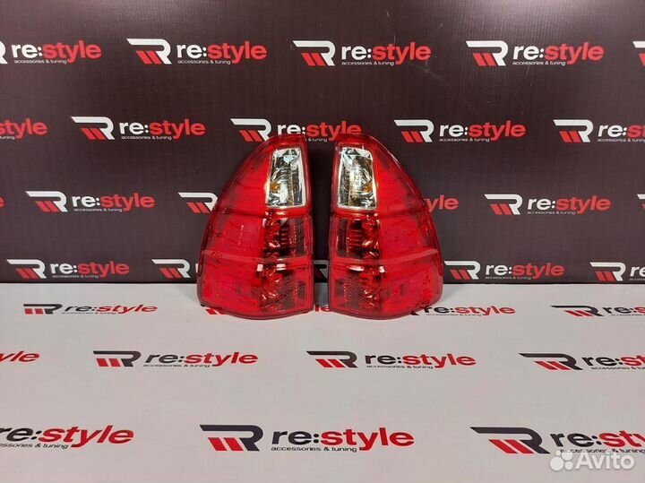 Стопы Lexus GX470 Красные Vland N1913