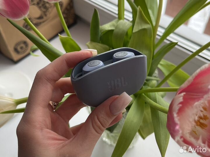 Беспроводные наушники JBL Wave 100