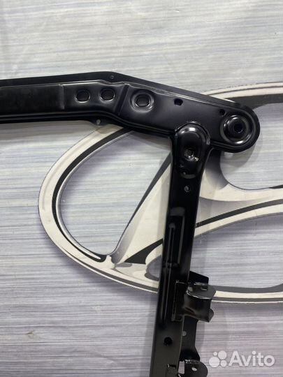 Подрамник Балка подмоторная Renault sandero stepwa