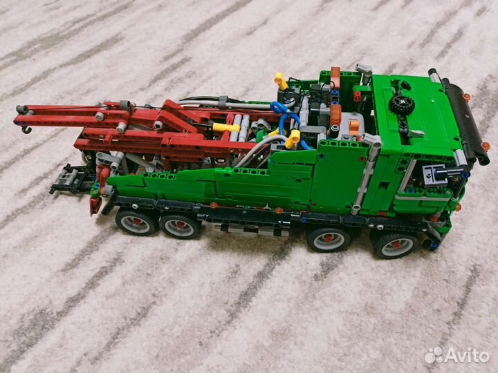 Машина тех помощь. Лего