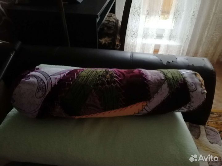 Подушка валик