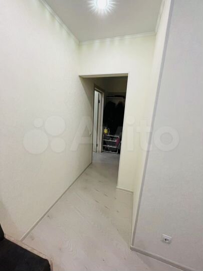Доля в 1-к. квартире, 39 м², 8/10 эт.