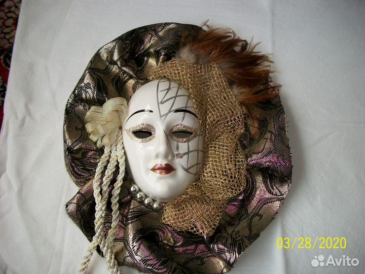 Венецианская маска