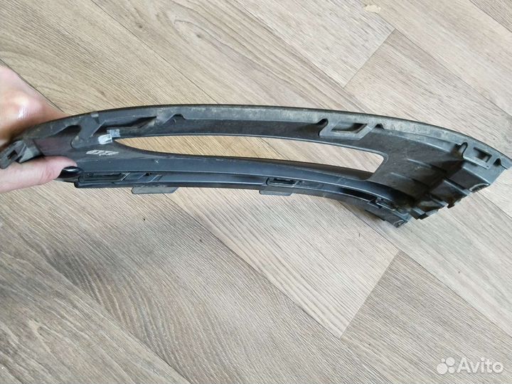 Фольксваген Поло накладка птф левая