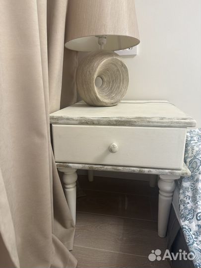 Тумбы прикроватные из массива 2 шт