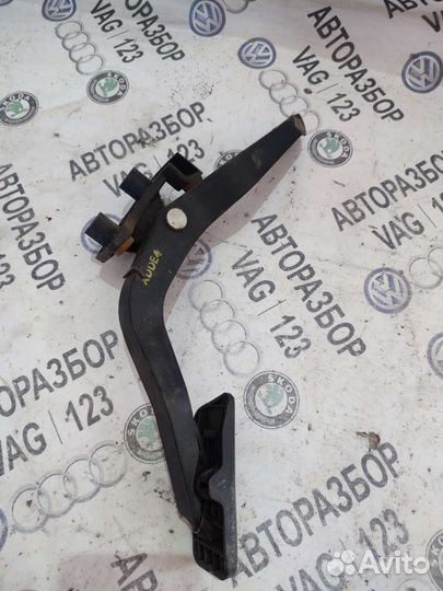 Педаль газа Hyundai Elantra XD