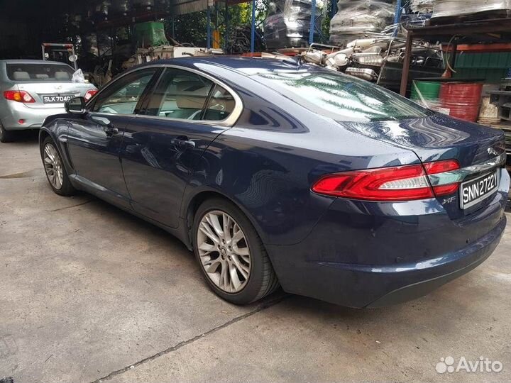 В разборе Jaguar XF (X250) 2013г. 2,2л. дизель