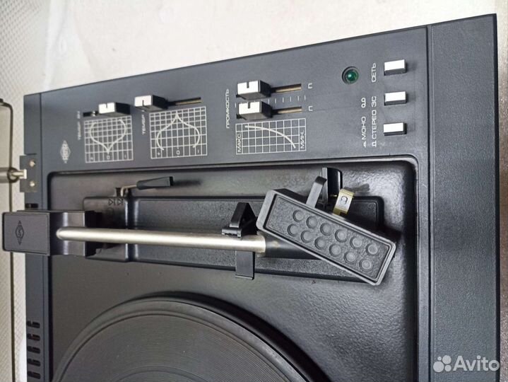 Проигрыватель radiotehnika