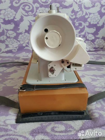 Швейная машина Рабочая