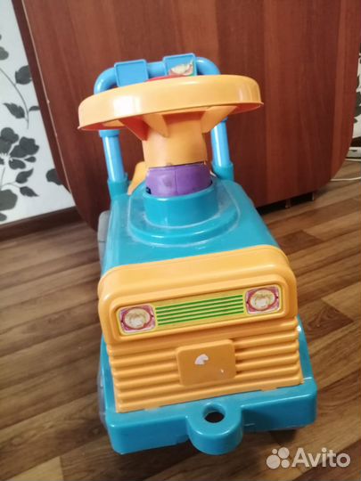 Машинка-каталка