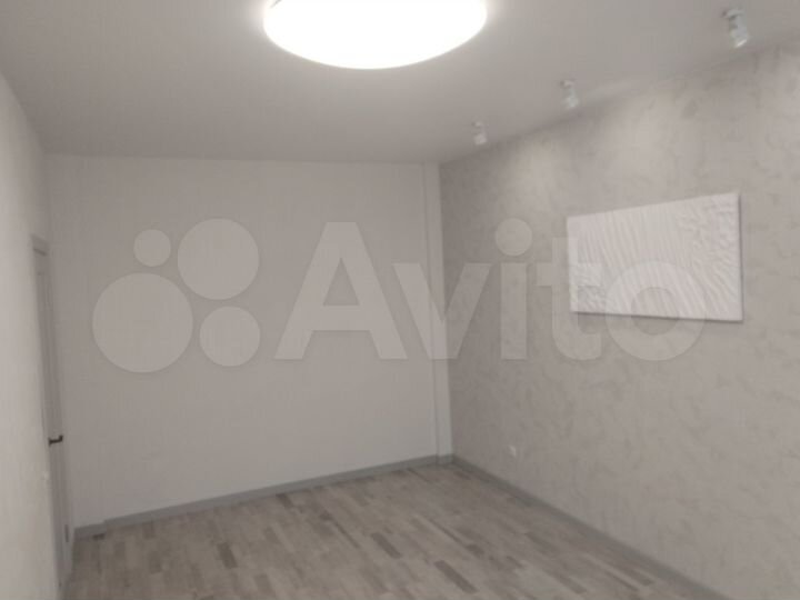 2-к. квартира, 62 м², 2/4 эт.