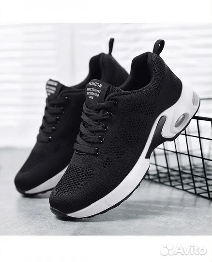 Кроссовки женские 37 р-р новые