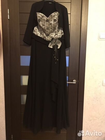 Платье вечернее