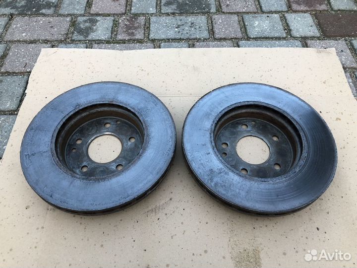 Тормозные диски передние на Mercedes W203