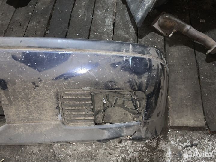 Бампер передний Nissan Primera p10