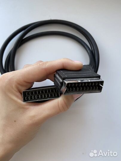 Кабель для компьютера scart-scart