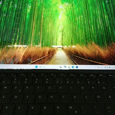 Планшет microsoft surface pro 7 plus LTE