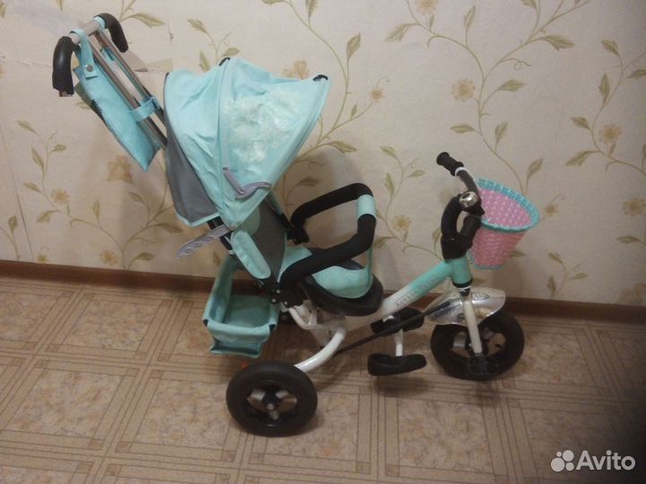 Трехколесный велосипед с родительской ручкой