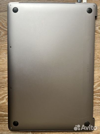 Топ MacBook Pro 15 2017 i7 512, ssd, video 2gb